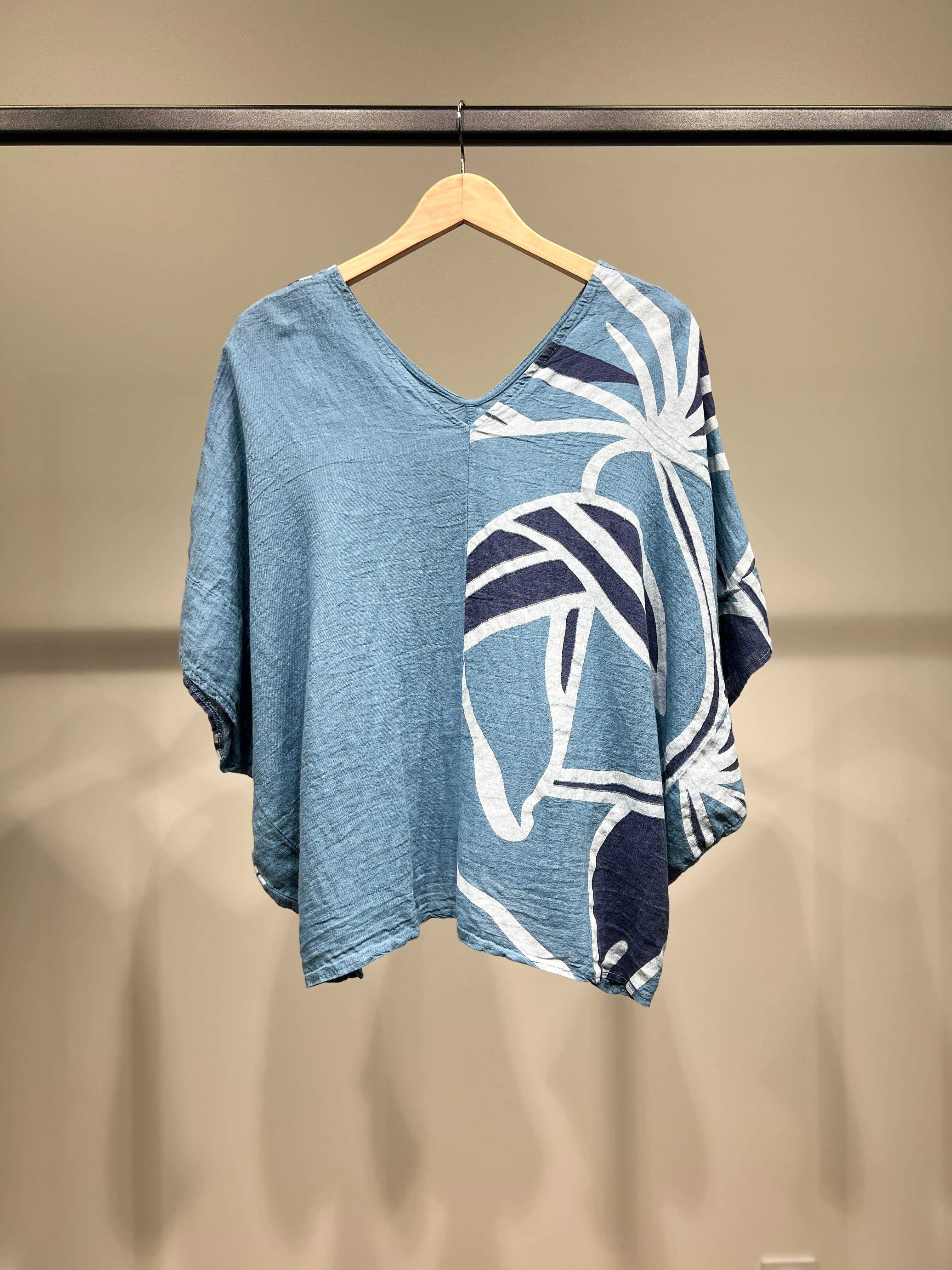 L'Emotion - Wholesale Blouse - Women's - Batwing Sleeve V-Neck Floral Pattern 100% Linen T-Shirt3