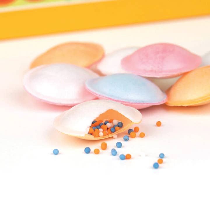 Candy Barn Express - Wholesale Hard Candy - Gerrit's Satellite Wafers - 12 Ct. / 1.23 Oz. Bag1