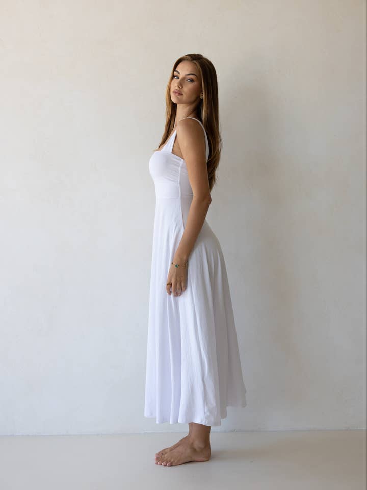 SNE Luksus Boxhalskjole Snow for engroshandel på Faire4