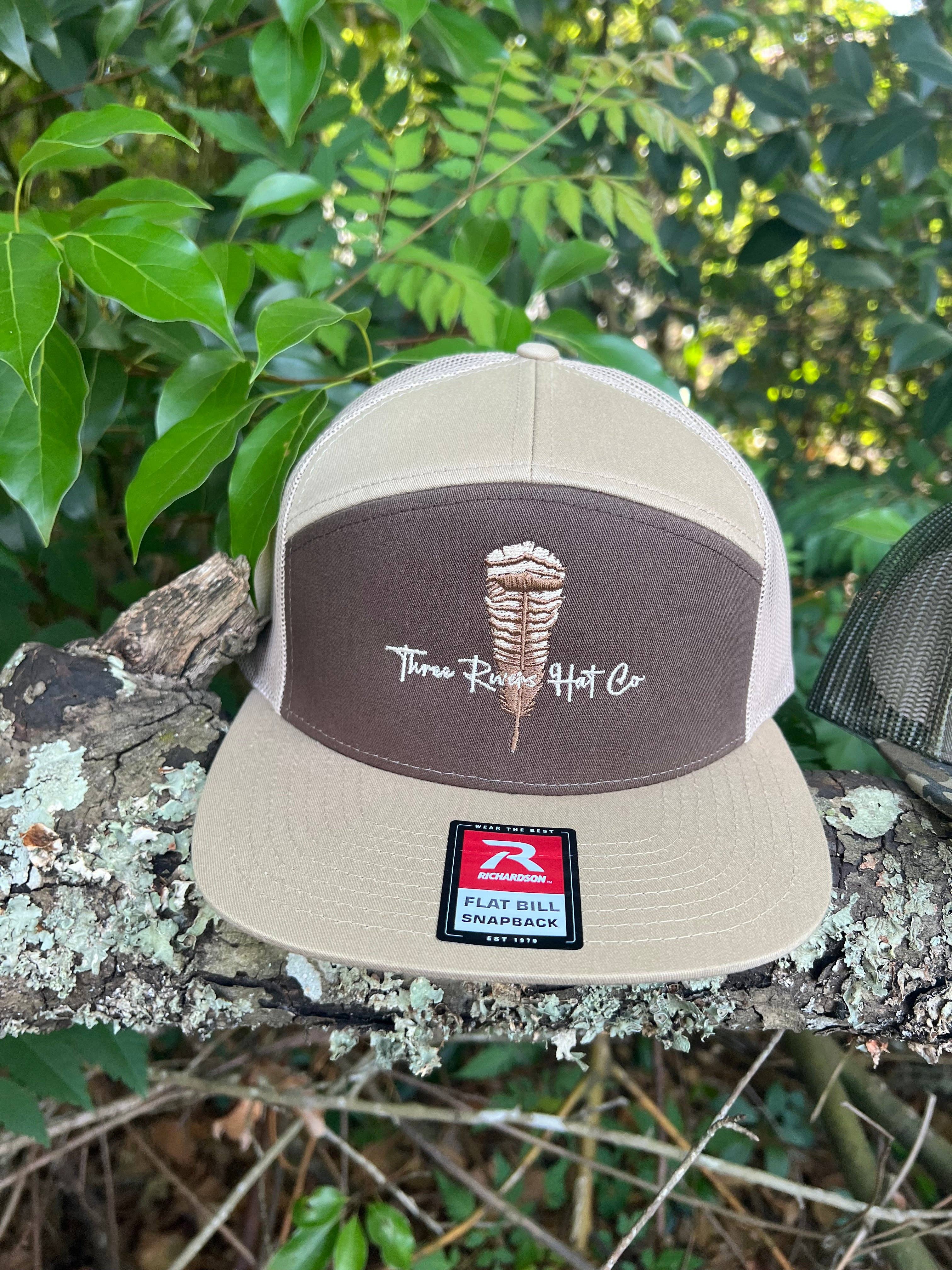 Three Rivers Hat Co. – Engroshandel Trucker hat - Unisex – Kalkunfjer - Flatbill Snapback Hat - Richardson 1680