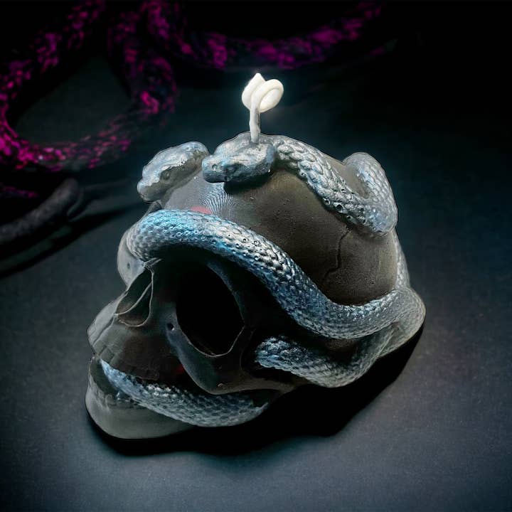 Wind Therapy Candles - Wholesale Novelty Candle - Black Bleeding Skulls with Colored Snakes1