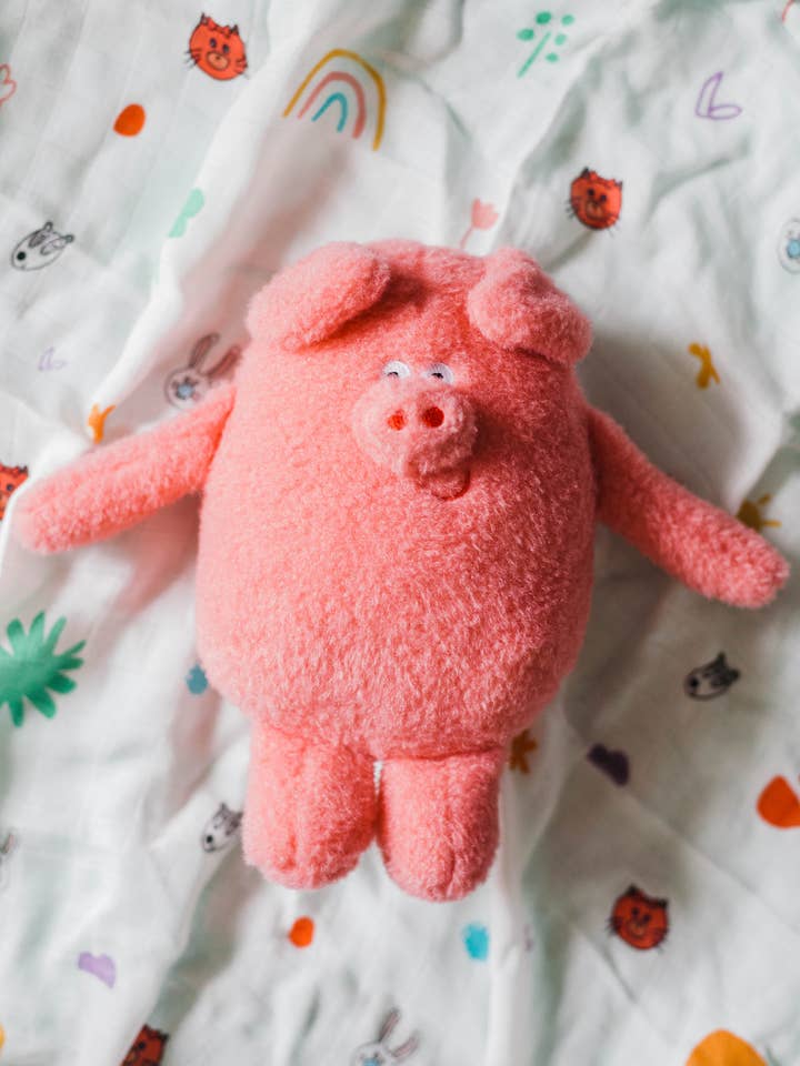 Pig - The Happy Song Toys for wholesale by Penny and Lola