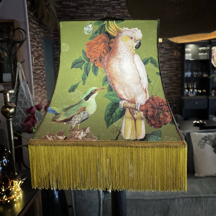 Voglio Bene - Wholesale Lamp Shade - PAGODA LAMPSHADE WITH RIO FRINGE