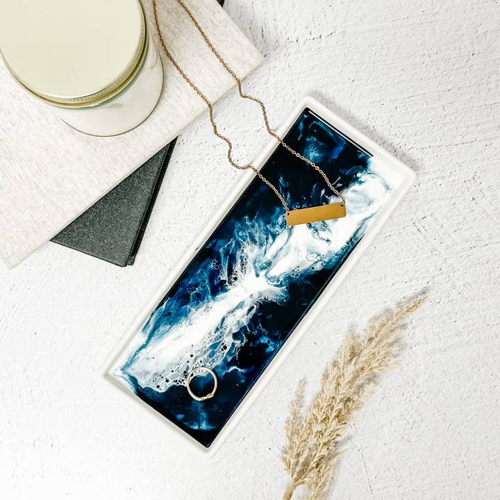 Lynn & Liana Designs - Wholesale Decorative Tray - Small Ceramic Resin Trays - Tariff free!