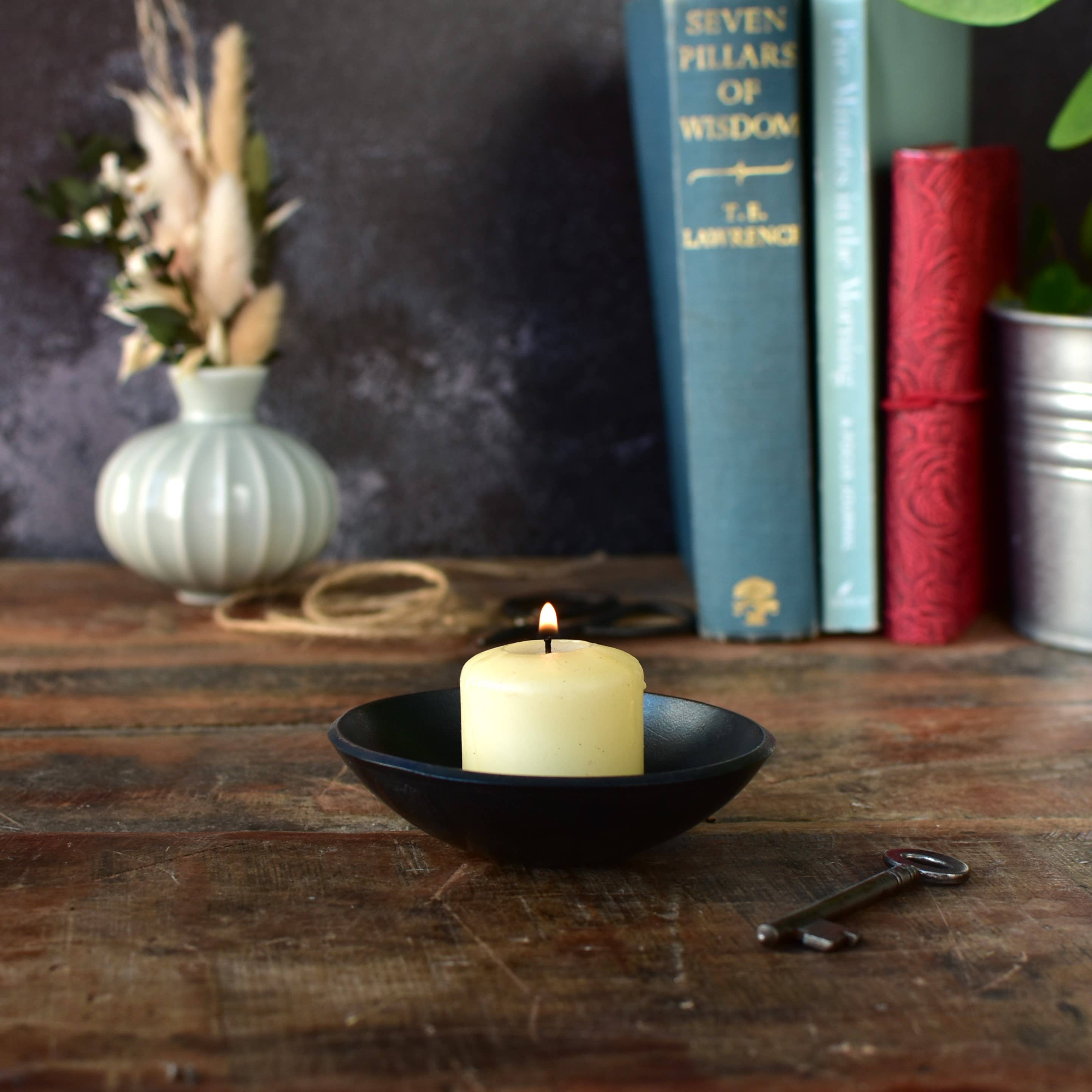 Coach House Forge – wholesale Candle holder – Pressed Iron Bowl Candleholder/Ring Bowl3