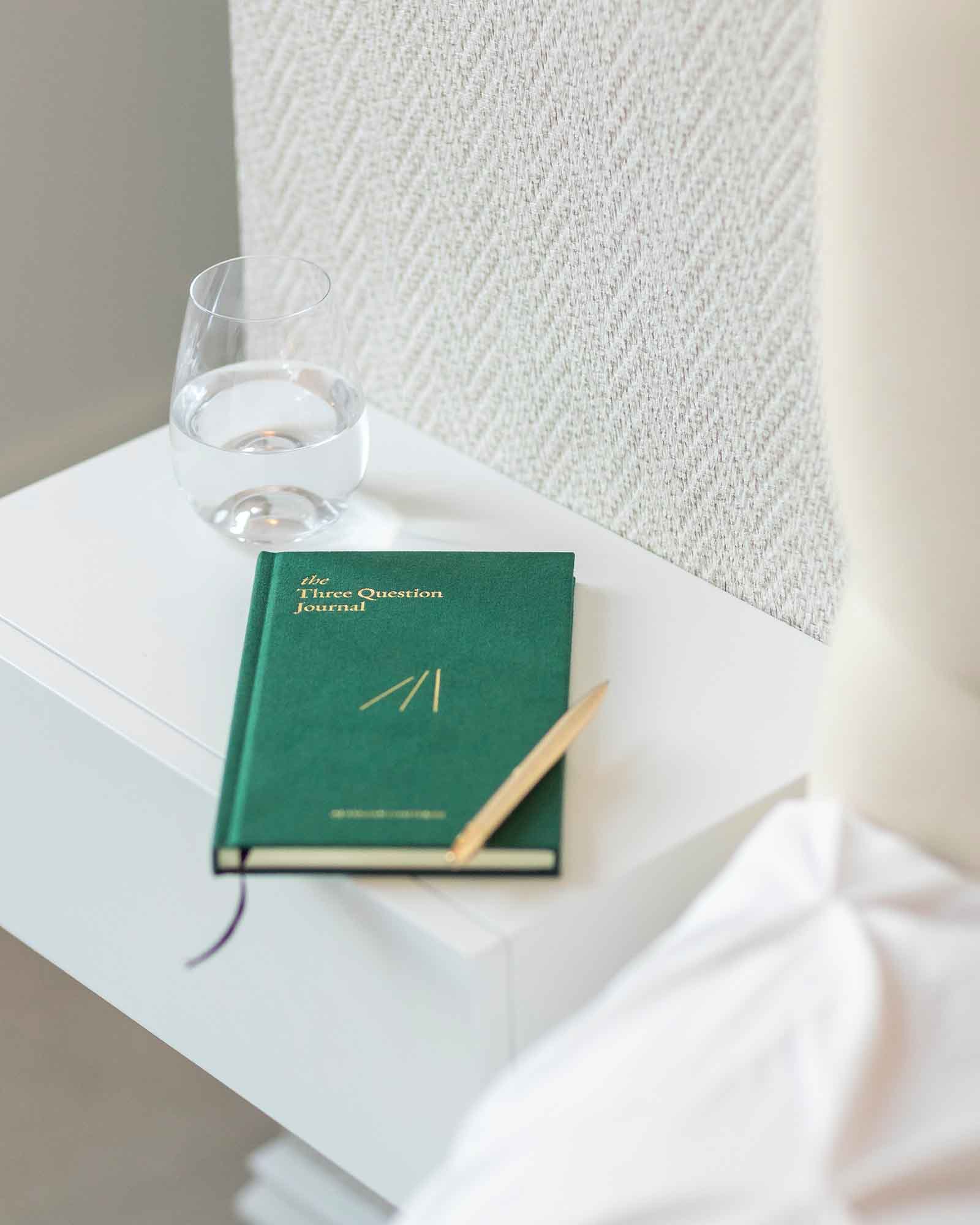 Intelligent Change – wholesale Journal/diary – The Three Question Journal Green - Daily Guided Wellbeing4