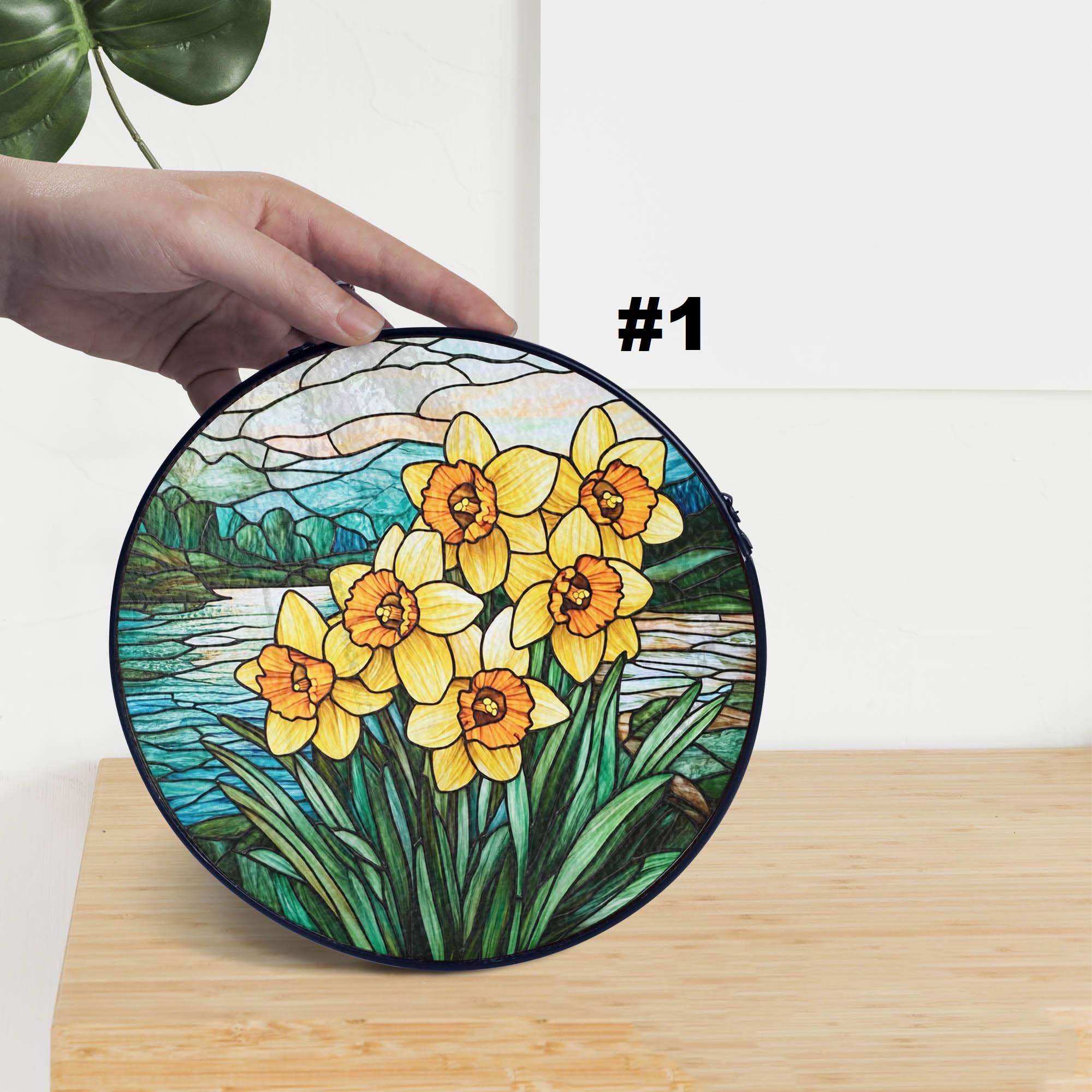 TMLECOM LTD – wholesale Suncatcher – Daffodil Stained Glass Suncatcher, Daffodil March Decor4