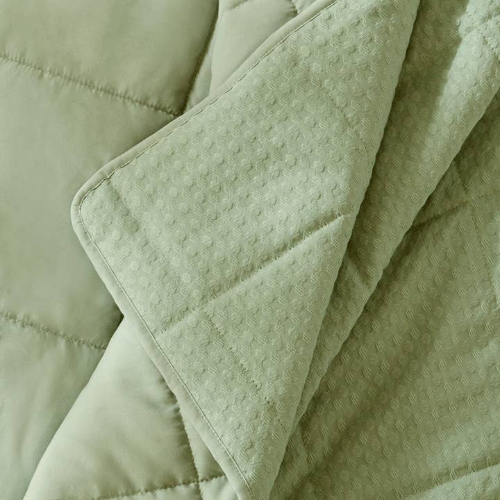 Olliix - Wholesale Bedding Set - Modern Waffle Weave Textured All Season Quilt Set, Green9