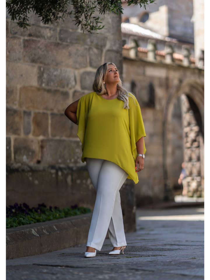 231455 - Vanlig tunika Vårsommarkollektion Stora Storlekar för wholesale av Teresa Cardoso Oliveira