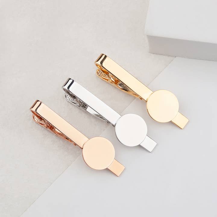 Krawattenklammer mit rundem Scheiben-Design – Krawattennadel aus Messing für den Großhandel von Anavia