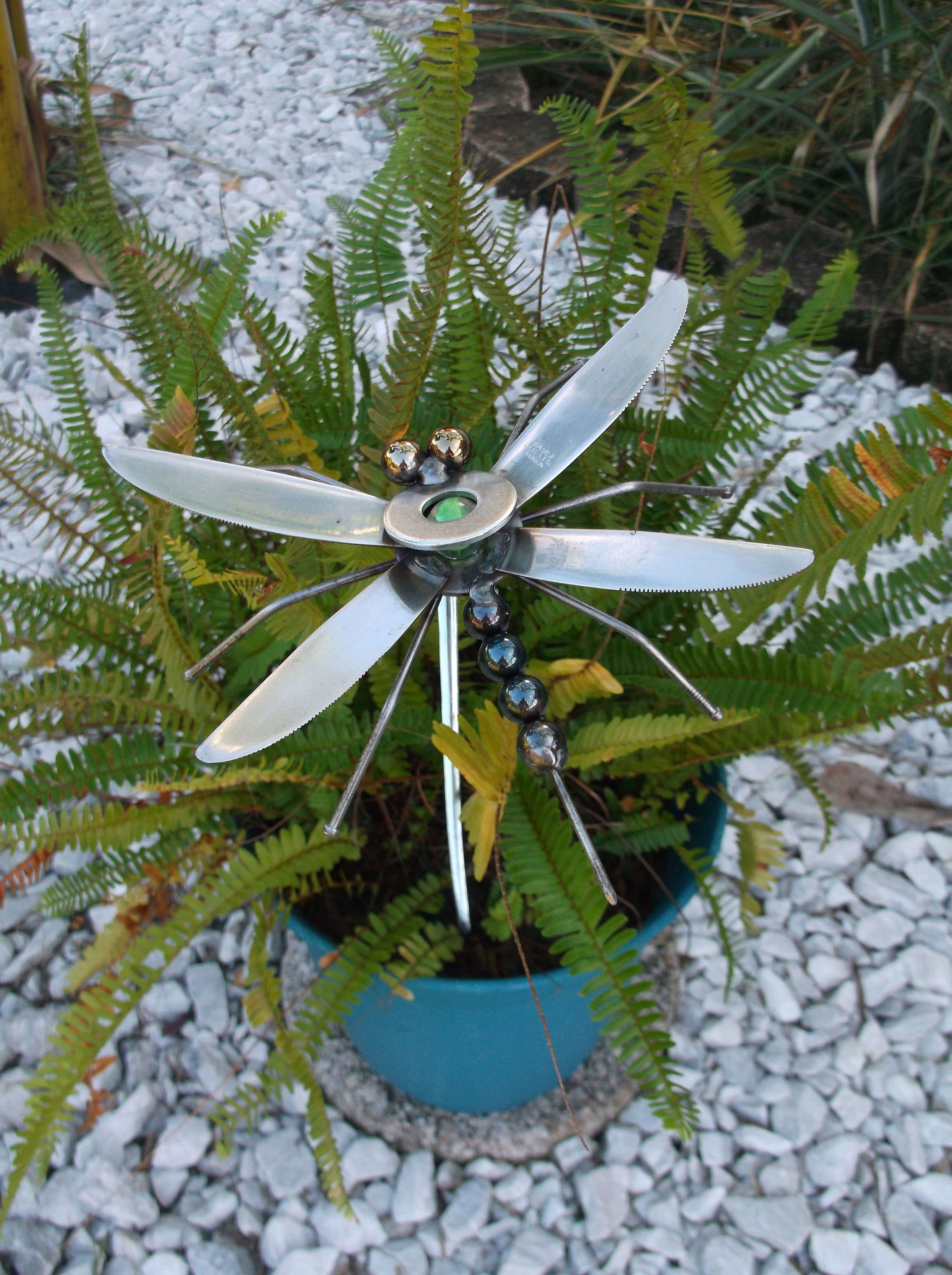 Creations Welded - Wholesale Sculpture - Green Dragonfly Metal Sculpture Magnet, Garden Stake1