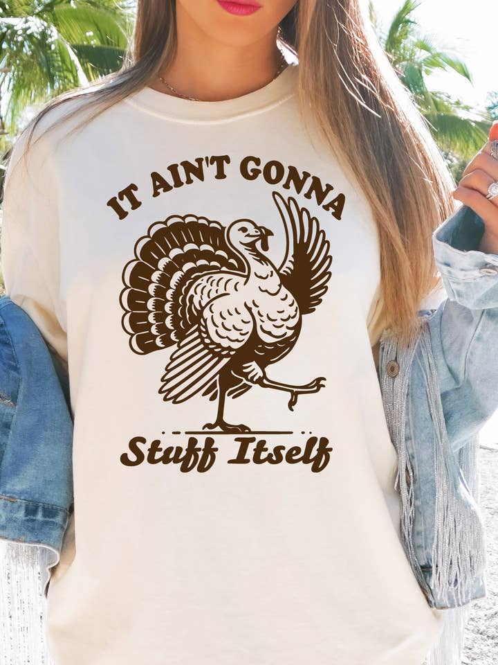 Glittering South - Wholesale T-Shirt (Graphic) - Women's - It Aint Gonna Stuff Itself Graphic Tee0
