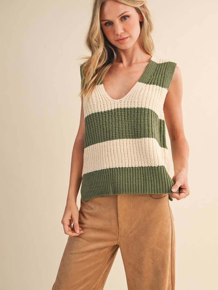 IT4435 STRIPED SIDE SLIT SWEATER VEST TOP for wholesale by Klesis