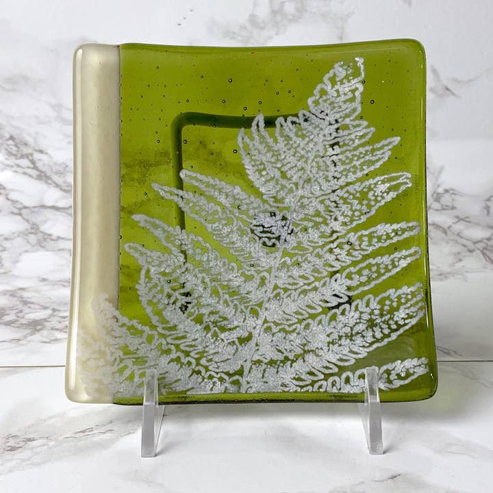 Kiku Handmade | Contemporary Fused Glass Home Goods - Wholesale Decorative Plate/Dish/Bowl - Fern Leaf Fused Glass 4.5" Catch-all Dish1