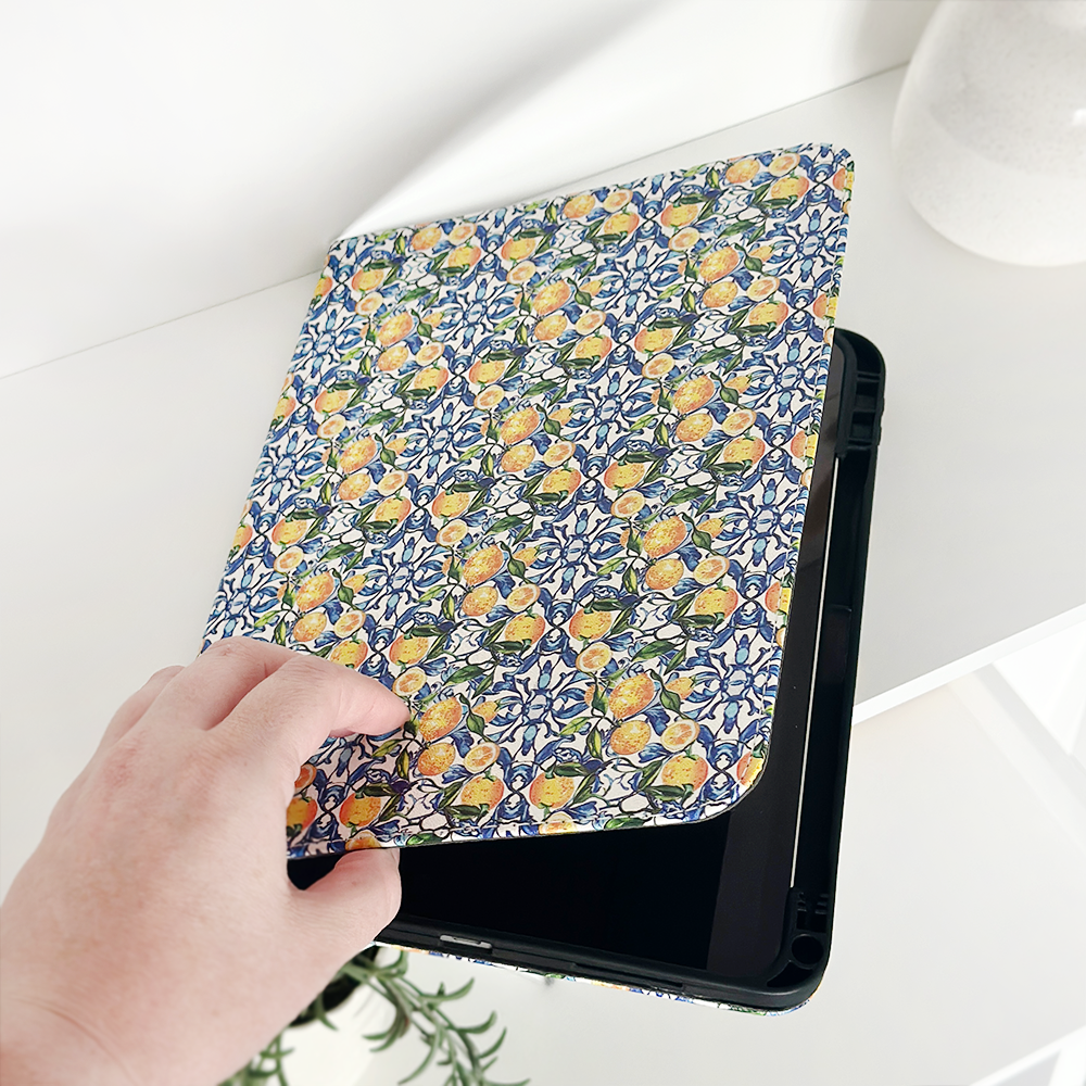 Coconut Lane – wholesale Laptop/tablet case – Women's – Amalfi Lemon iPad Case1