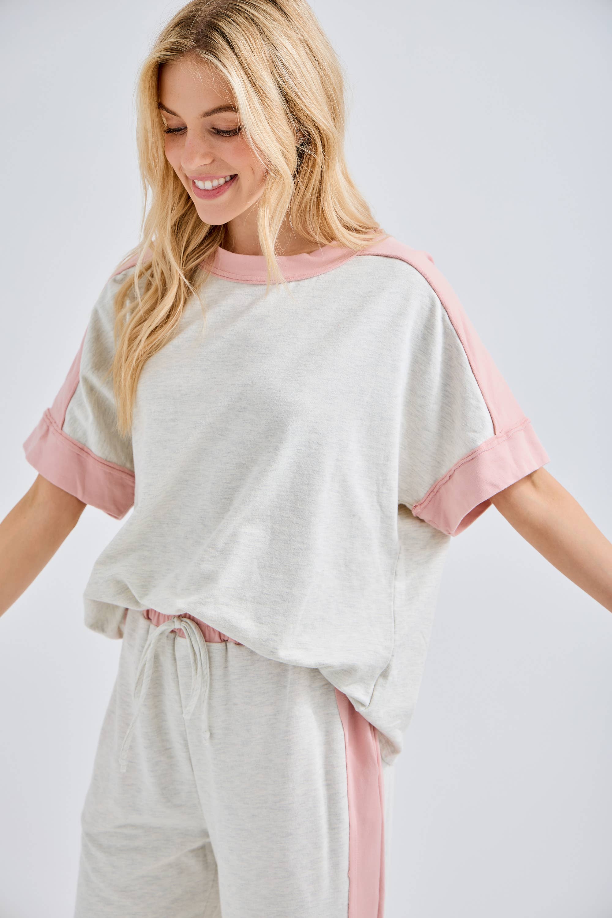 J.Her – wholesale T-shirt – women's – Washed Contrast Side Spring Top HT637411