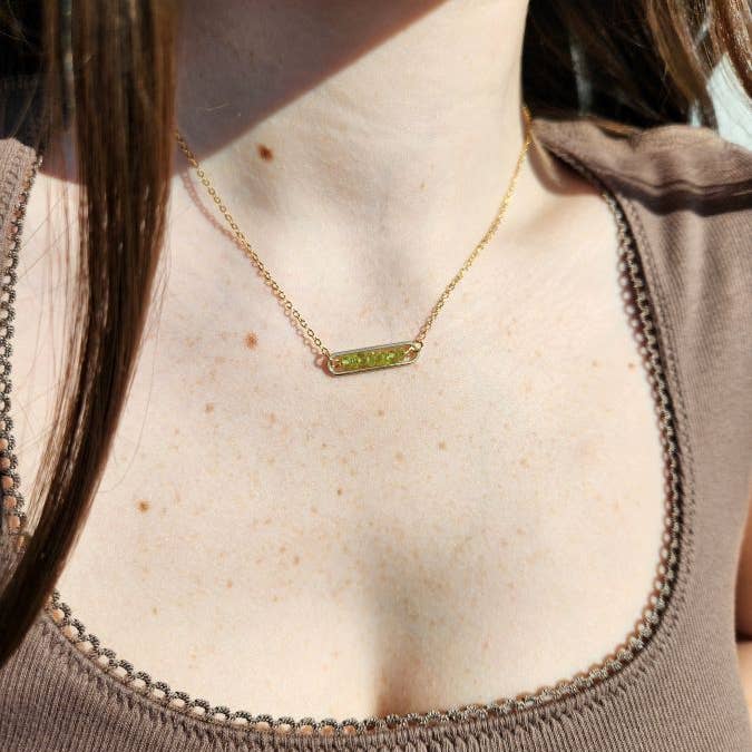 Peridot Guld Ærtebælg Halskæde for engroshandel hos Edgy Petal Jewelry