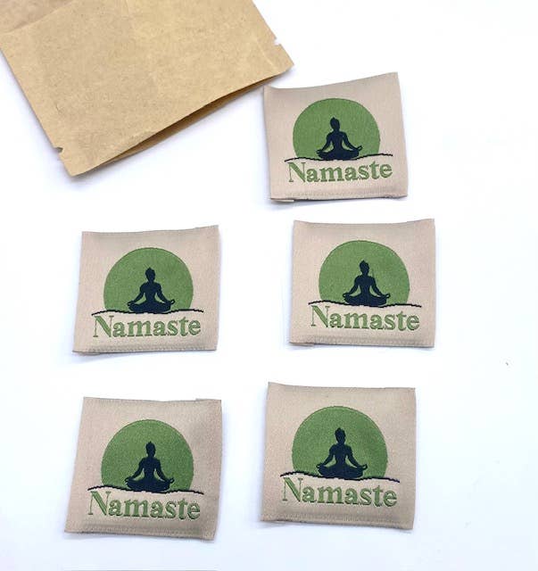 L’Étiquette Home Couture - Wholesale Patch - Woven sew-on label "NAMASTE" khaki and beige1