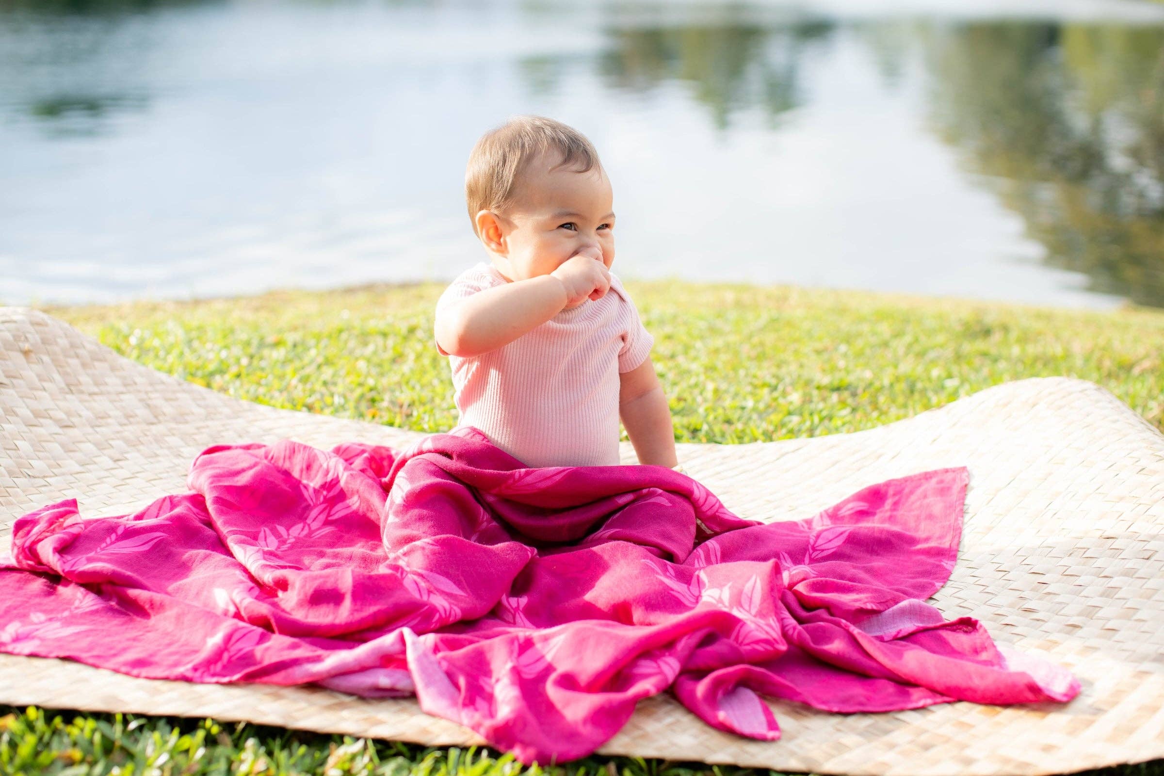 The Keiki Dept - Wholesale Swaddle - Baby - Pink Maile Strands Kapa Moe - Hawaiian Bamboo Swaddle1