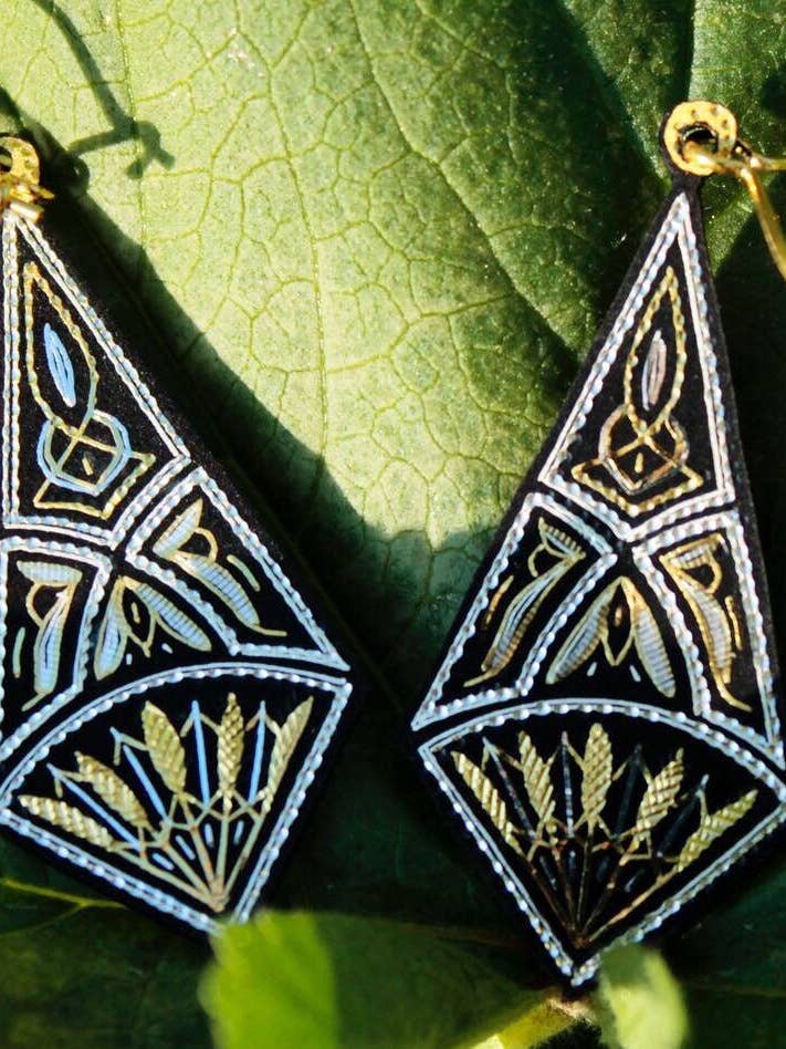 Pendientes hechos a mano de damasceno con oro puro y plata para venta al por mayor de Togashi Damasquinos