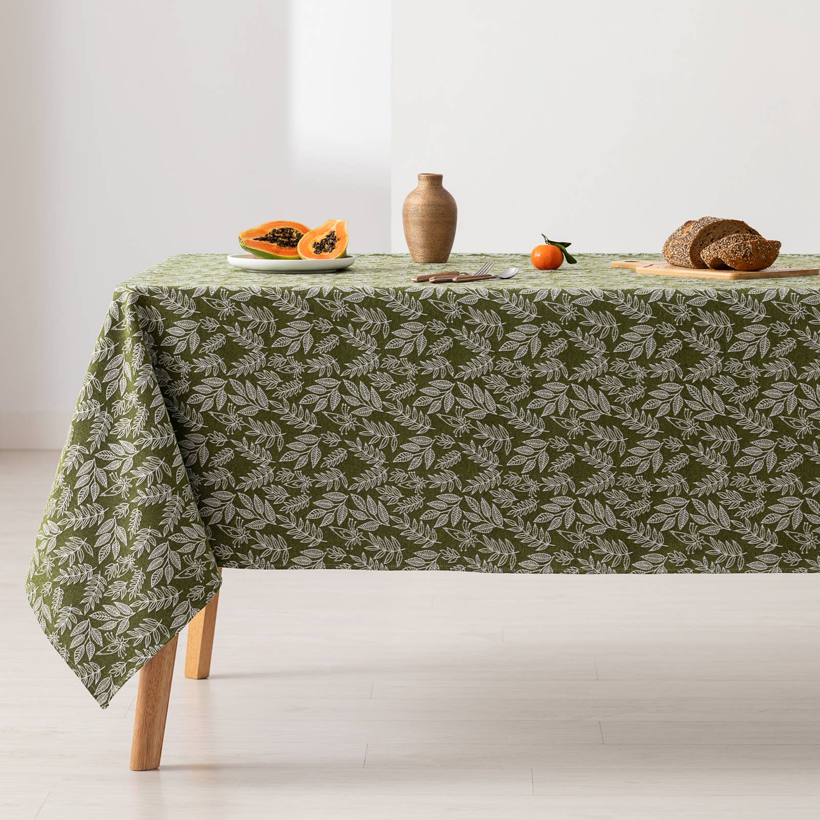 GAMUSI - Wholesale Tablecloth - Floral cotton jacquard waterproof tablecloth JALI7