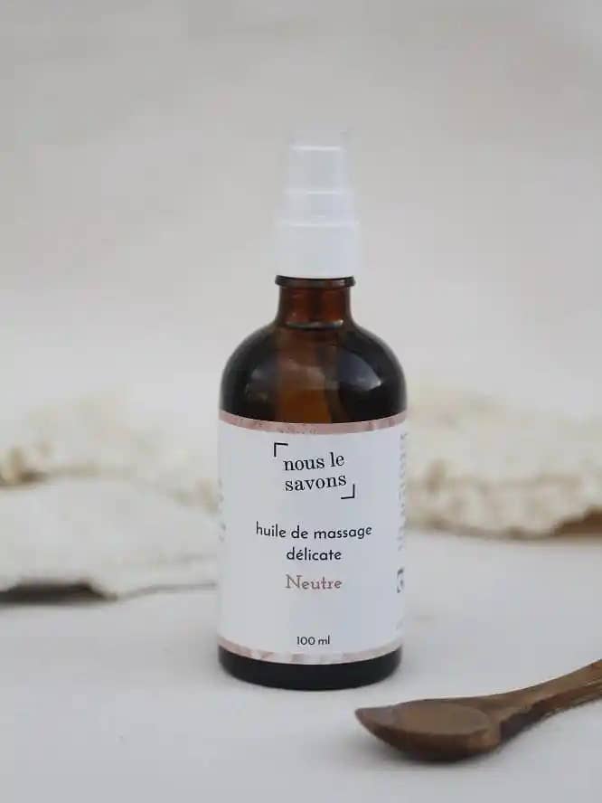 Olio da massaggio biologico neutro per la vendita all'ingrosso da parte di Nous Le Savons