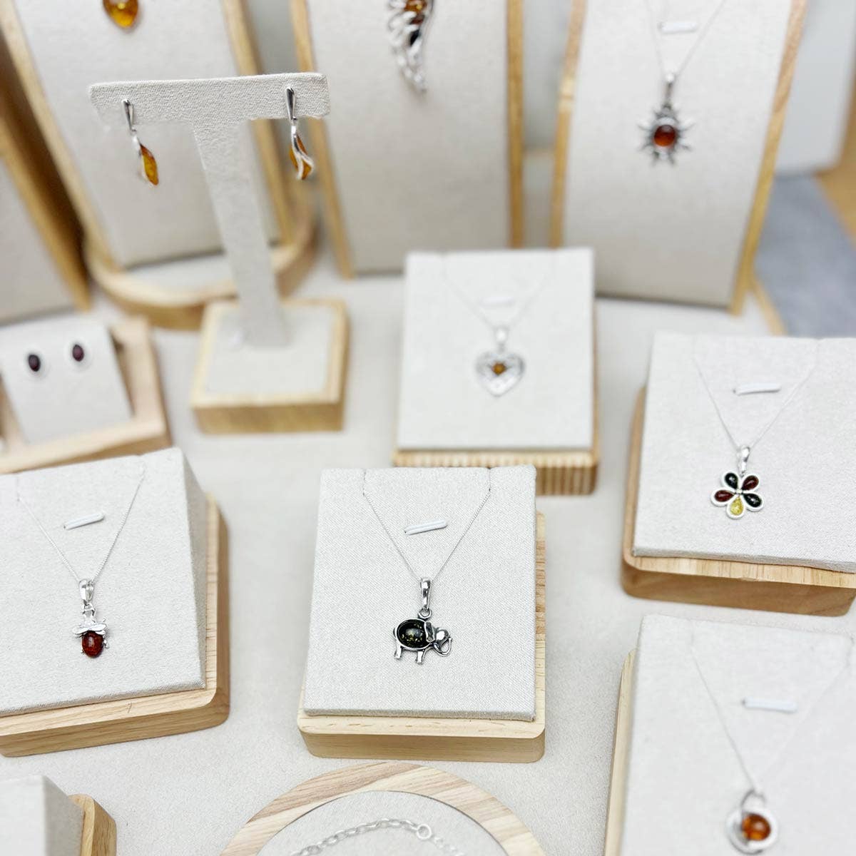 SilverAmber Jewellery - Wholesale Jewelry Set - 925 Sterling Silver & Genuine Baltic Amber Jewellery Starter Pack - SP110