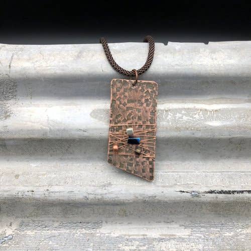 Klassiskt hamrade halsband för wholesale av Moondance Artwork