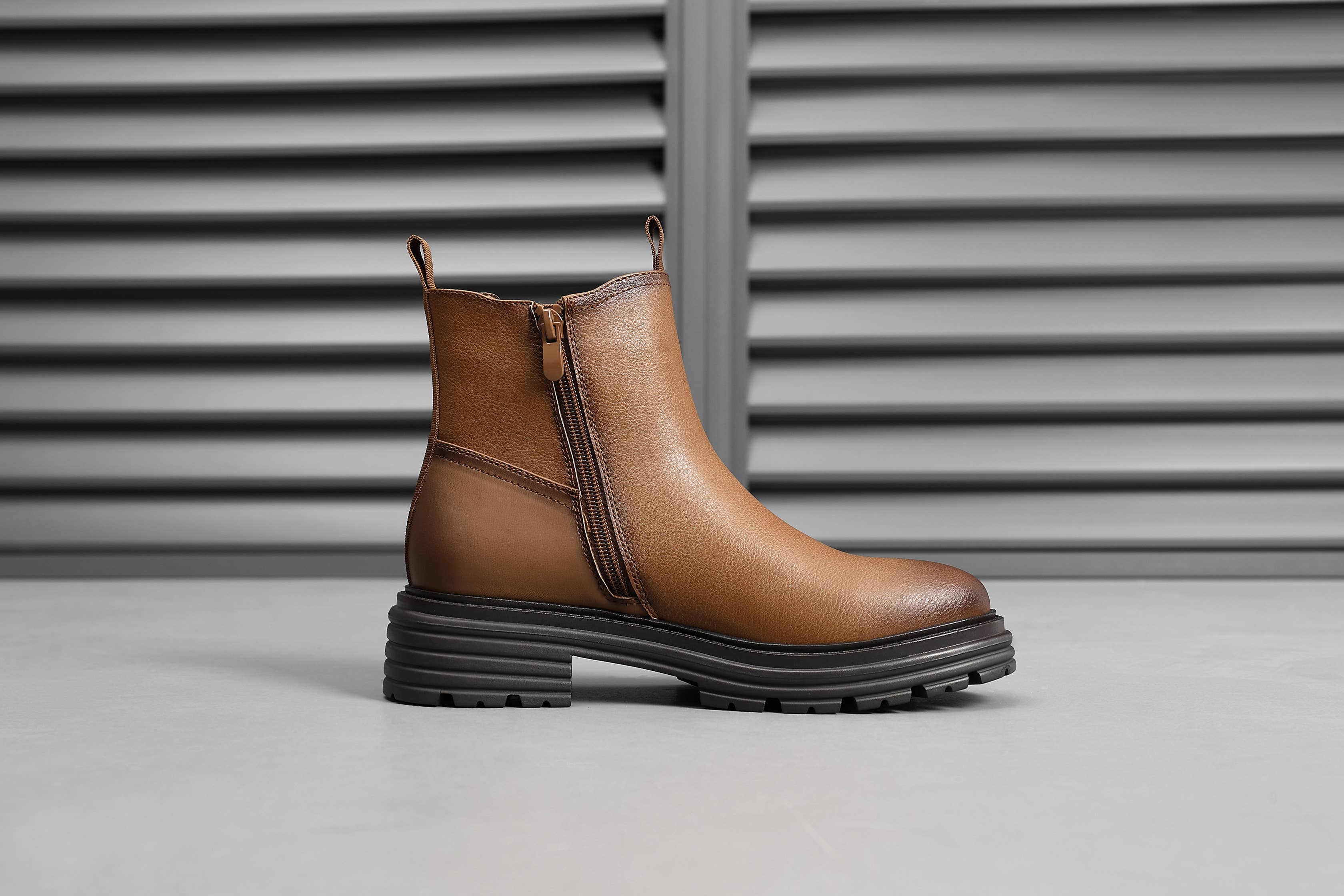 Top Staka - Wholesale Chelsea Boots - Women's - A2373 WOMEN Insulated Chelsea ankle boots15