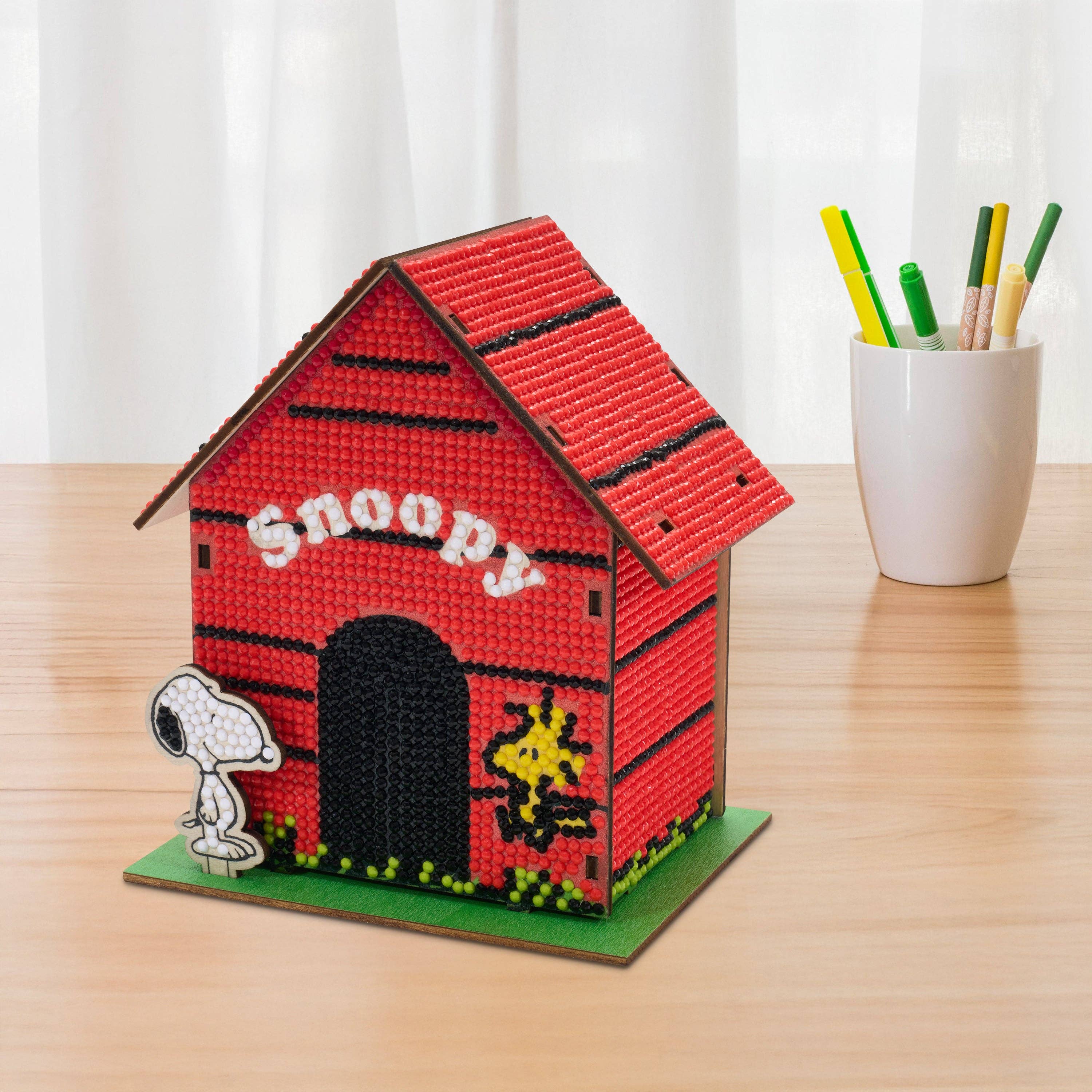 Diamond Art Club - Wholesale DIY Craft Kit - Gem House - Snoopy™1