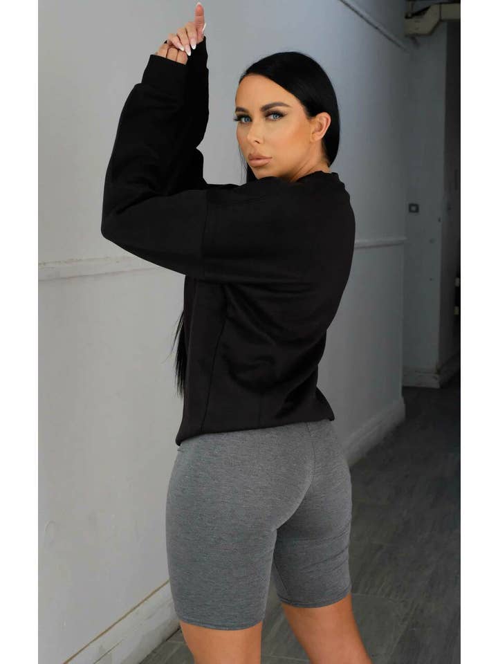 Femme Luxe – wholesale Sweatshirt – Women's – Black Oversized Crew Neck Rib Cuff & Hem Long Sleeve Sweatshirt With Pocket Detail - Melanie3