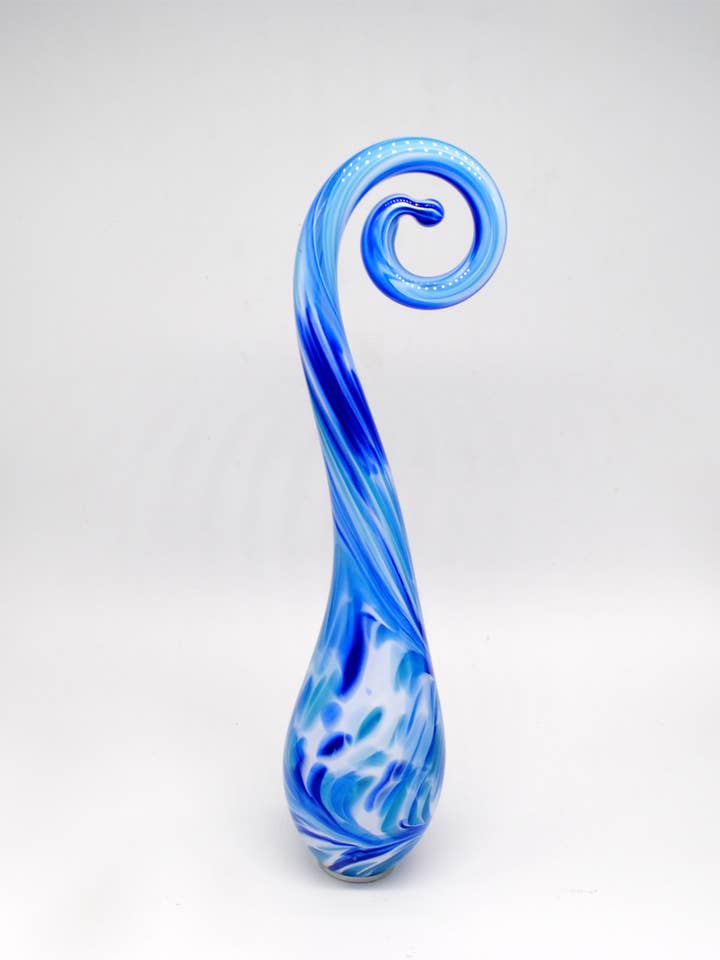Small Bow Garden Sculpture - Blue for wholesale by WGK Glass Art Inc