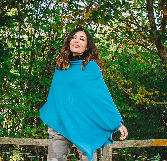 Tilley & Grace – wholesale Poncho – Women's – Tilley Poncho15