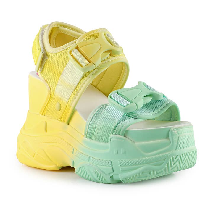 Peach 08- Sandales bicolores à bords compensés cachés pour la vente par Anthony Wang