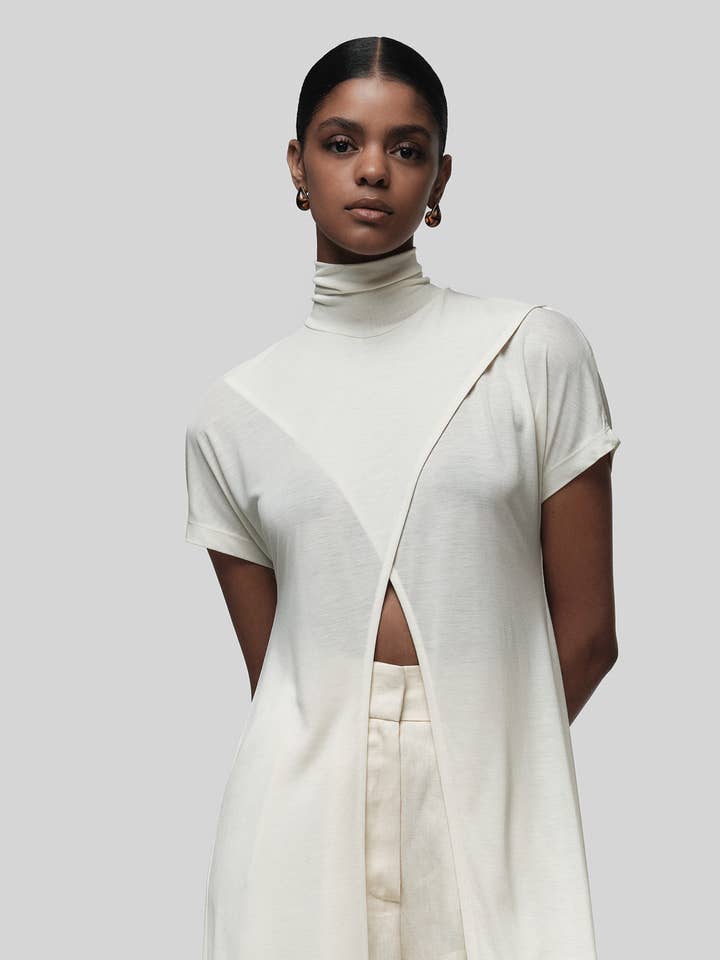 BELLA Long Cape T-Shirt - Cream for wholesale by Cayet