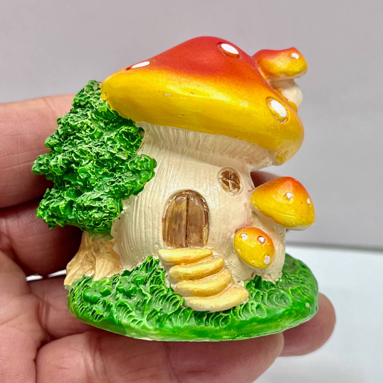 BCmini - Wholesale Decorative Figurine - 71806 MUSHROOM MINIATURE HOUSE FIGURINES5