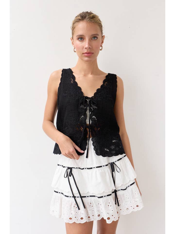 RAISONNEL - Wholesale Blouse - Women's - Embroidery Vest Blouse - RT1026