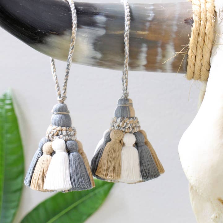 Woman Shops World – wholesale Purse/bag accessory – Women’s – Temple Belle Home Decor Tassels, Purse Charms, Bag Swag, 7"6