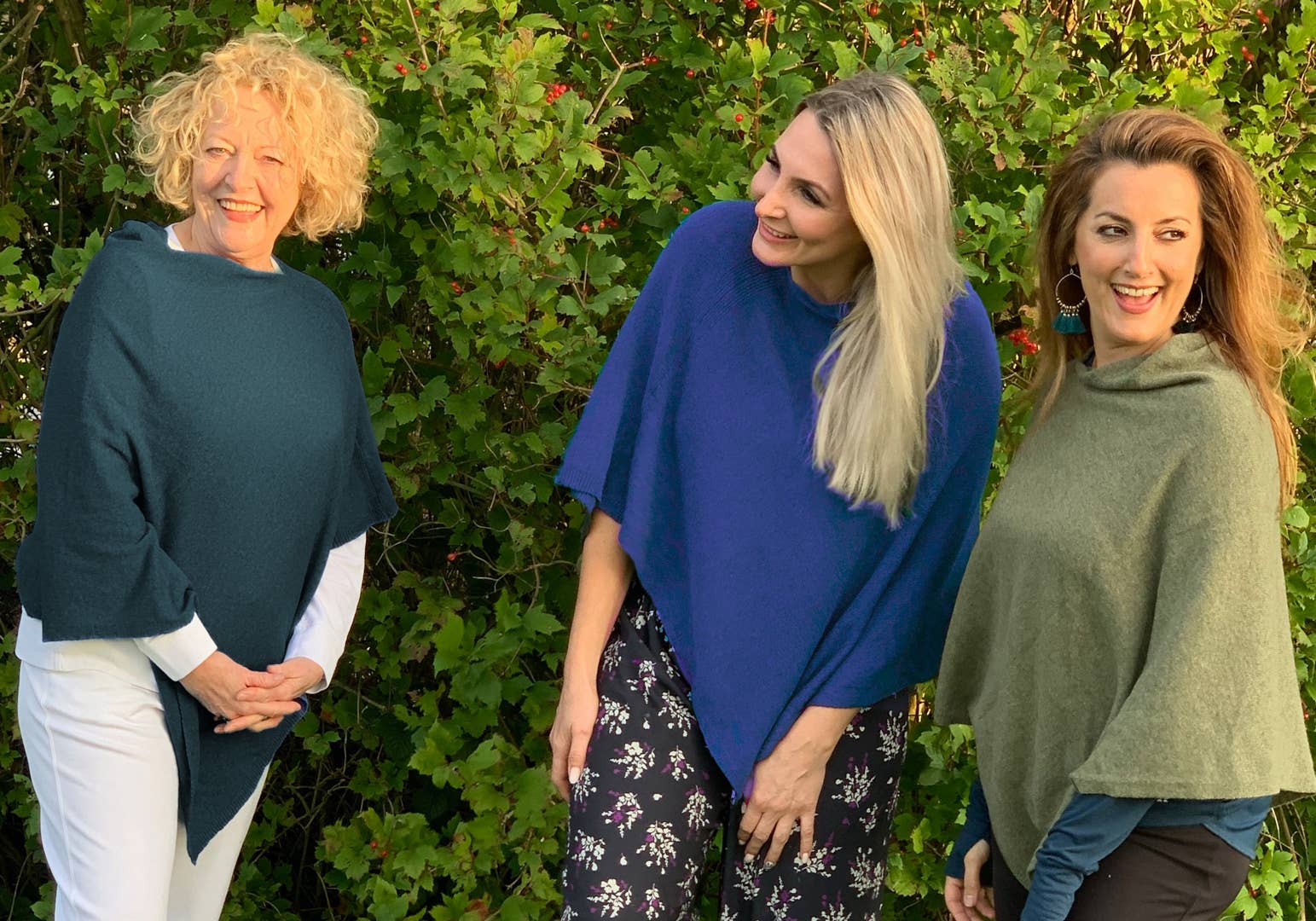 Creatico - Wholesale Poncho - Women's - House of Conti Firenze Cashmere Blend Italian Poncho Regular31