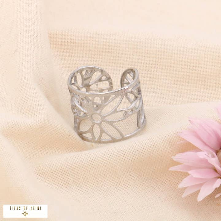 silvery Stainless steel ring with large openwork rosette 0424019 for wholesale on Faire