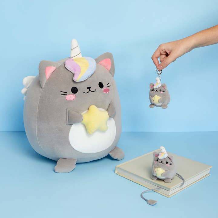 Balvi - Wholesale Keychain - Women's - Key ring, Fluffy Kawaii Starry, grey, polyester/metal7