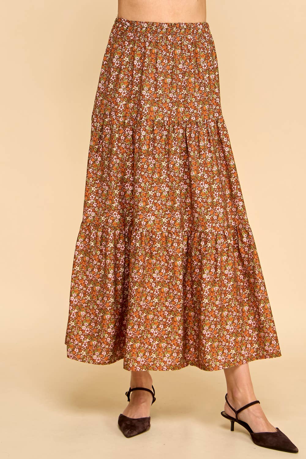 Rost Rostfärgad blommig maxikjol med volanger – Bohemisk långkjol för kvinnor för wholesale på Faire3