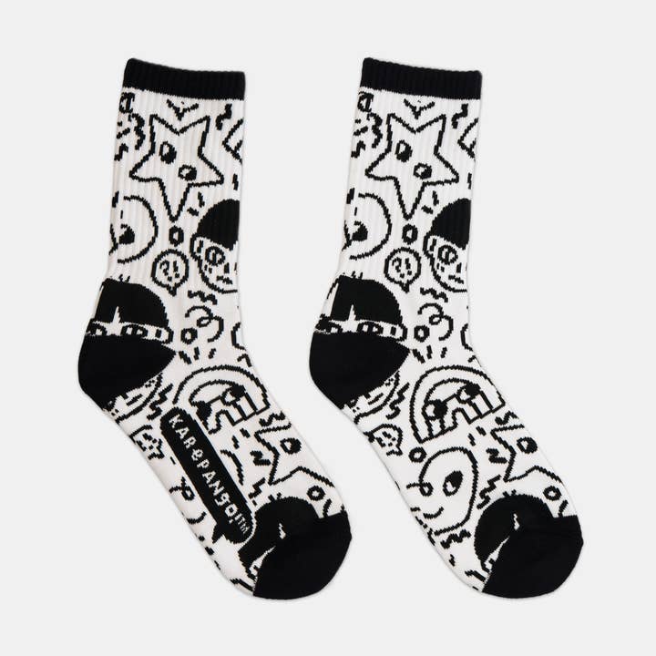 Doodles: Cozy socks for wholesale by Karepango
