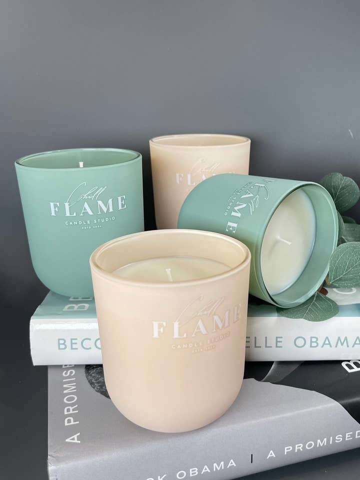 DREAMY ESSENCE | Naken för wholesale av Chill Flame Candle Studio