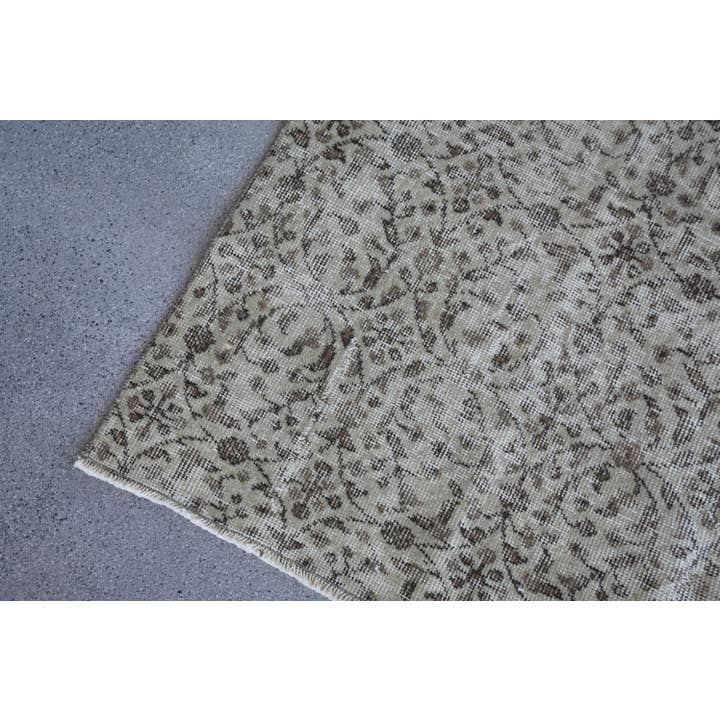 Anatolia Loom - Wholesale Runner Rug - Vintage Wool Rug with Geometric Floral Design8