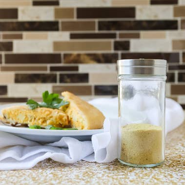 Fox Run Brands - Wholesale Spice Mill - Fox Run Glass Spice Jar, 4 Ounce Seasoning Shaker