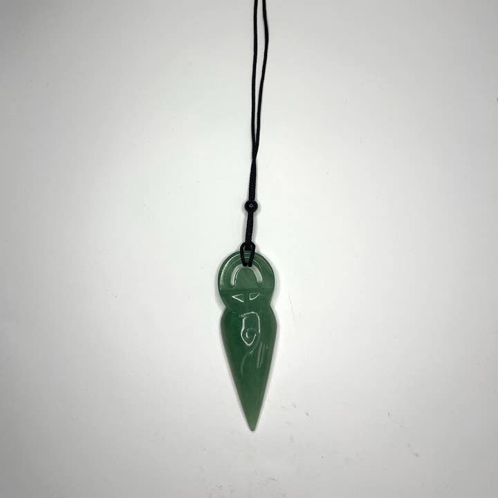 VIE – Engroshandel Halskæde med vedhæng – Vedhæng af Moder Jord-gudinde, 8x3 cm8