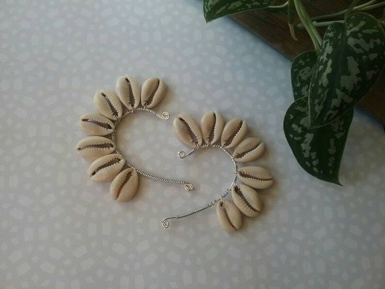 Bellacee Jewelry – Großhandel Ear Cuff/Ohrklemme – Ohrenklemme aus Kaurischalen (Paar)5