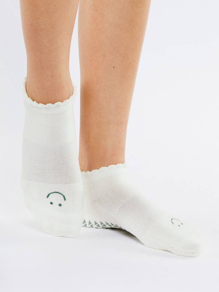 Women's Happy Full Foot Grip Sock – No Slip Cotton Blend for Pilates & Barre for wholesale by Pointe Studio