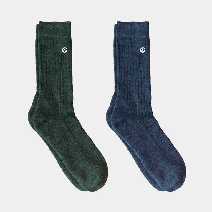Merino Wool & Organic Cotton Midweight Adult Socks (2 pairs) for wholesale by Q for Quinn